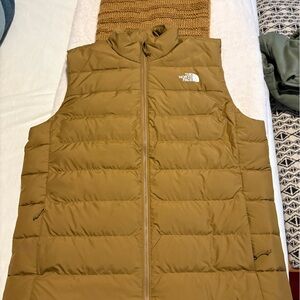 Brown/Carmel Men’s Northface Puffer Tan XL